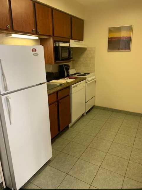 Host Inn An All Suites Hotel Wilkes-Barre Exterior foto